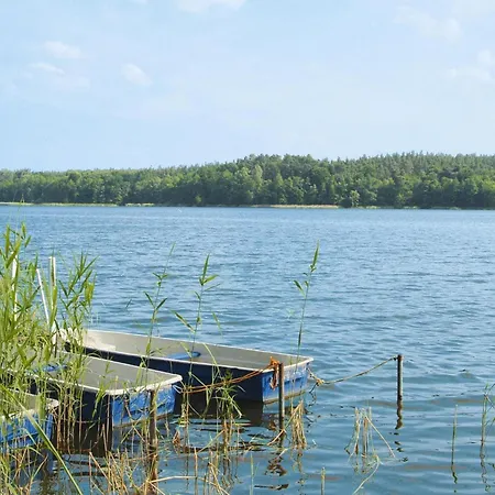 Am Grundlossee In Sewekow
